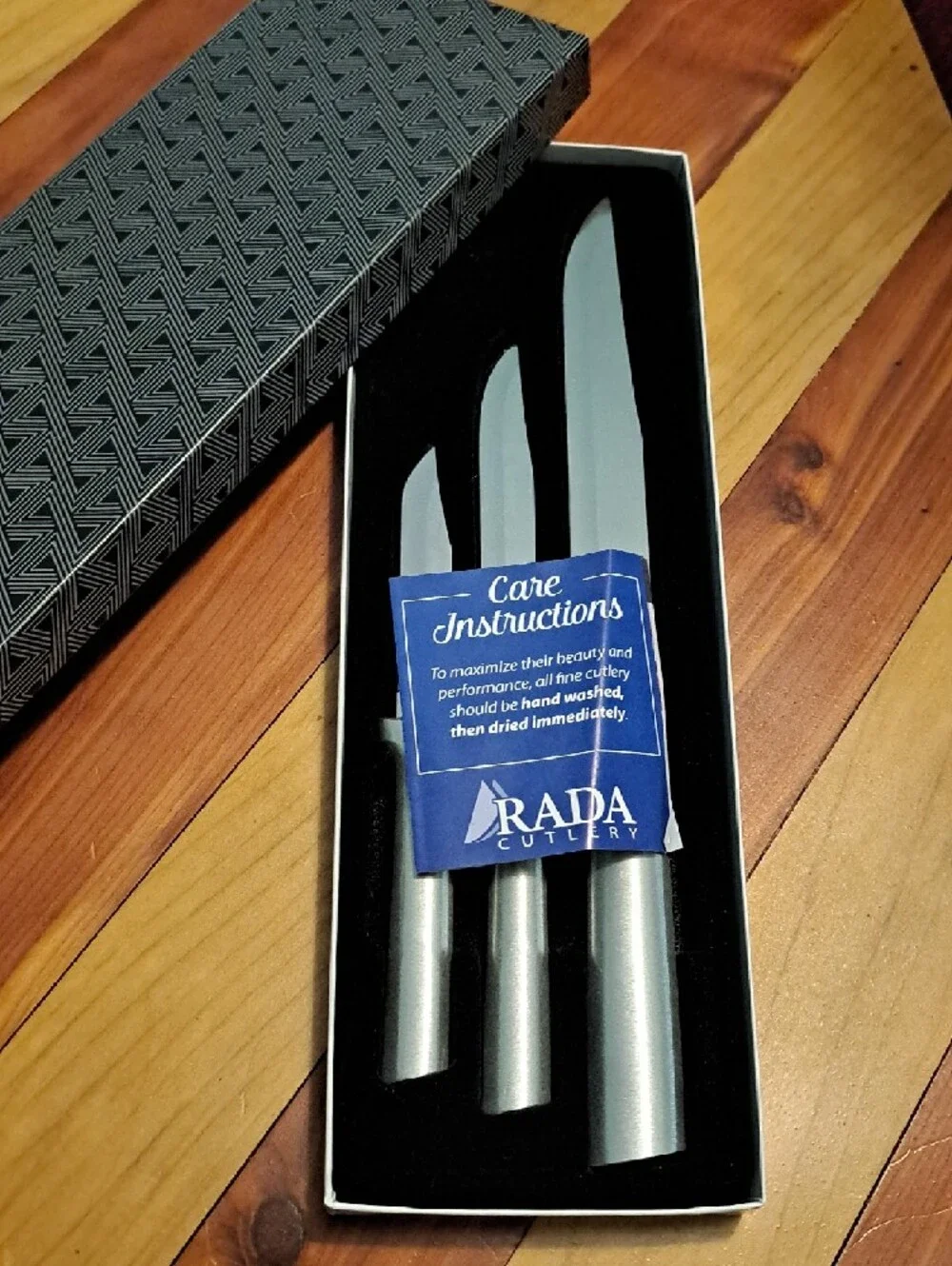 Rada Cutlery Stainless Knife Set - Silver Handles